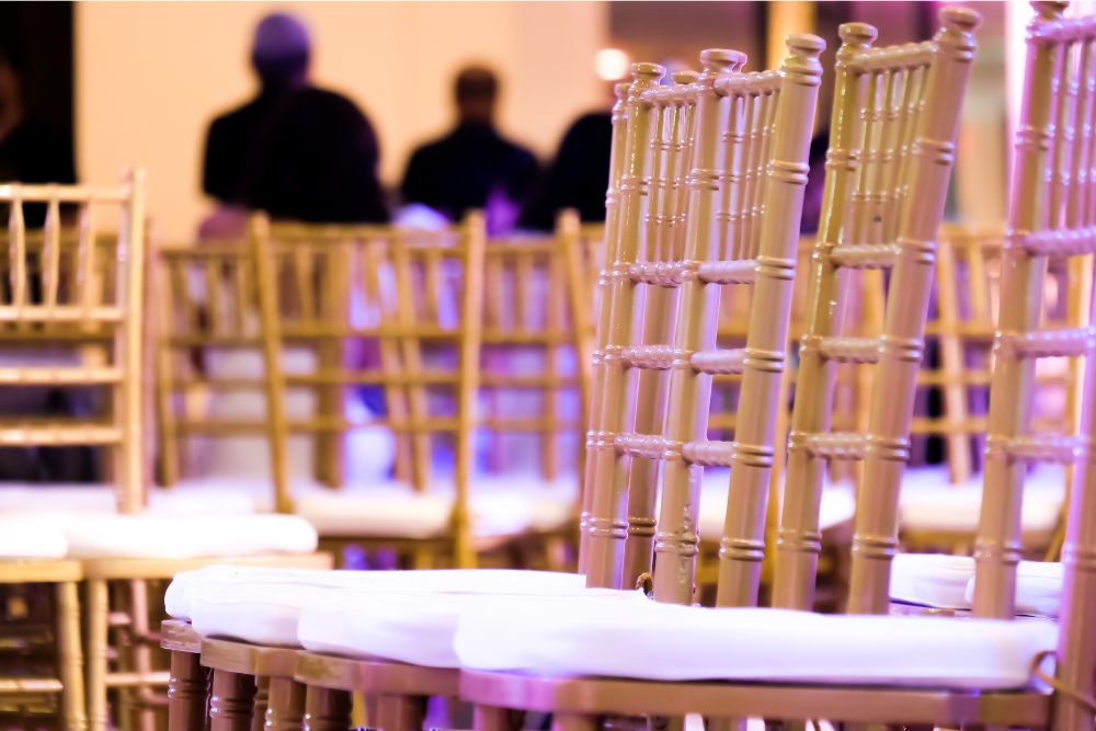 9 REASONS TO HAVE CHIAVARI CHAIRS AT YOUR NEXT EVENT