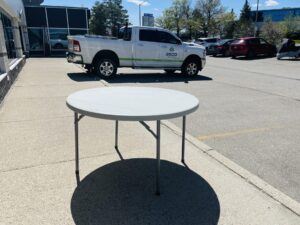 4FT ROUND TABLE